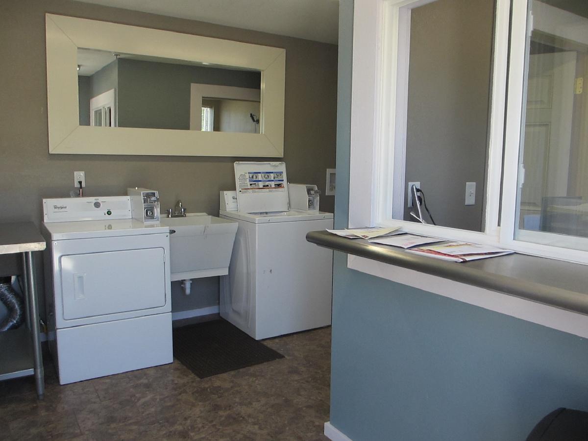 Riverfront Studio Suites Mankato Esterno foto