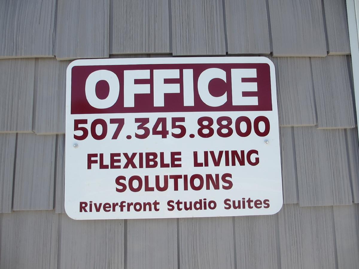 Riverfront Studio Suites Mankato Esterno foto